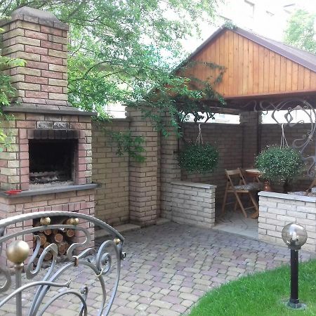 Дворівневі Апартаменти Antique Ternopil Exterior foto